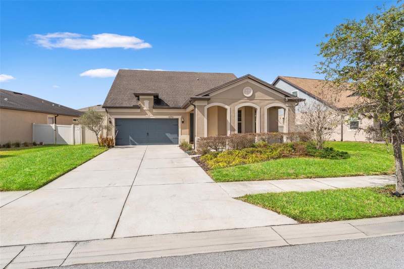 4 bedroom Single Family Residence at 8296 Olive Brook Drive, Epperson Ranch South (Gated), Wesley Chapel — photo 3