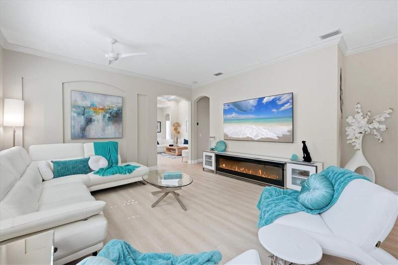 3 bedroom Single Family Residence at 68 Tall Trees Court, Oak Court Ph 2A And 2B, Sarasota — photo 5