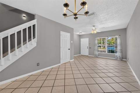 17403 Flatwoods Key Drive, Tampa FL - photo 9 of 44