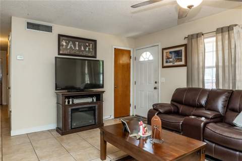 6424 Swallow Hill Drive, Orlando FL - photo 6 of 21