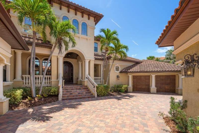 841 PONCE DE LEON DRIVE home for sale in Tierra Verde