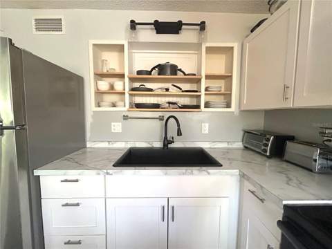 2275 62nd Avenue #101, St Petersburg FL - photo 6 of 6