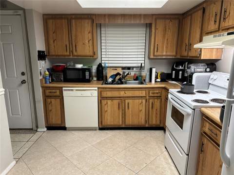 2513 Rio Pinar Lakes Boulevard, Orlando FL - photo 6 of 18