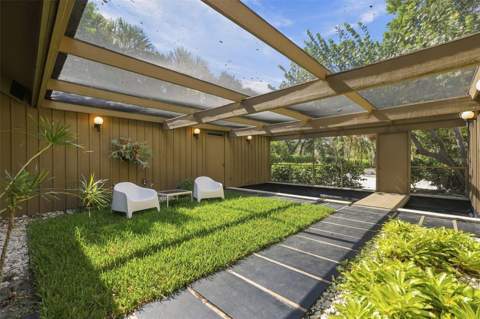 7535 Midnight Pass Road, Sarasota FL - photo 7 of 40