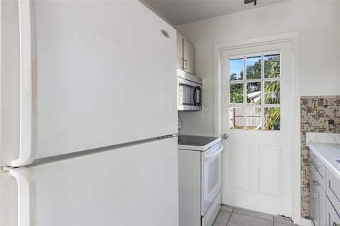 4869 Bayano Street, North Port FL - photo 14 of 24