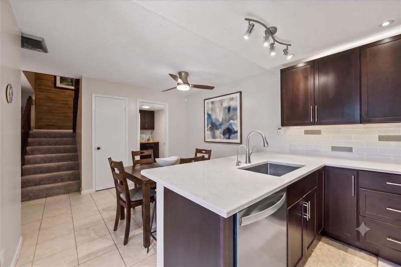 2 bedroom Townhouse at 2626 2nd Court, Wedge Wood Of Palm Harbor, Palm Harbor — photo 5