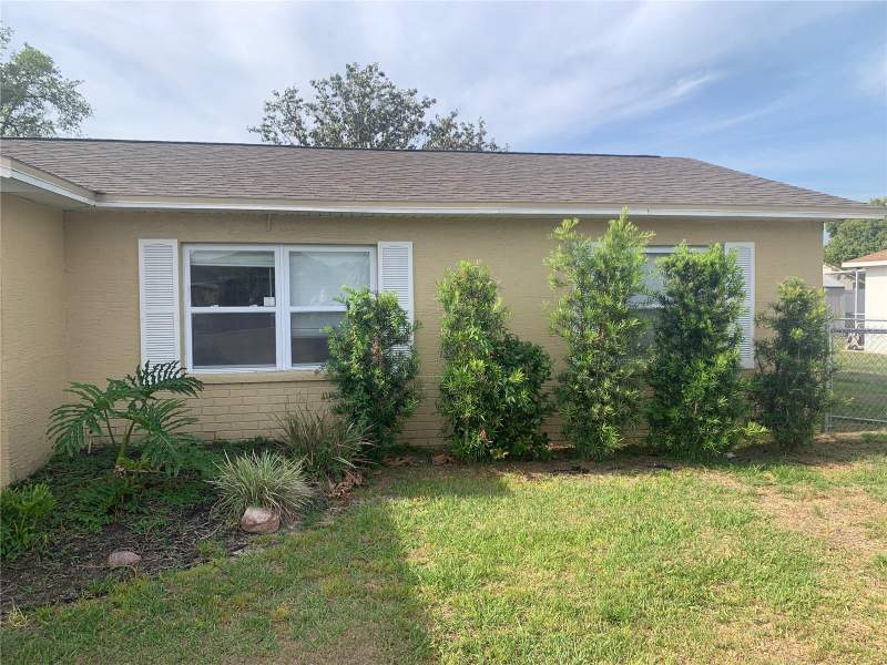 2 bedroom Single Family Residence at 10440 Gatling Street, Spring Hill, Spring Hill — photo 4
