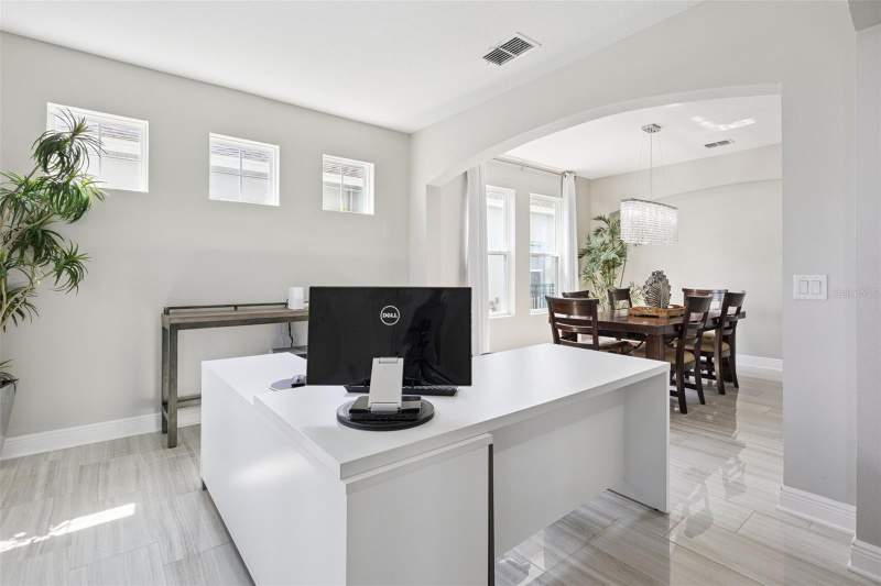 5 bedroom Single Family Residence at 359 Blue Cypress Drive, Waterside Pointe, Groveland — photo 4