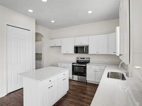 2220 Sand Arbor Circle, Orlando FL - photo 10 of 27
