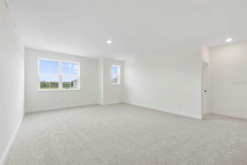 5 bedroom Single Family Residence at 5171 Mockingbird Sound Court, Estates At Lake Jesup North, Sanford — photo 5