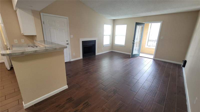2 bedroom Condominium at 5600 DEVONBRIAR WAY #N202, REGENCY GARDENS, ORLANDO — photo 4