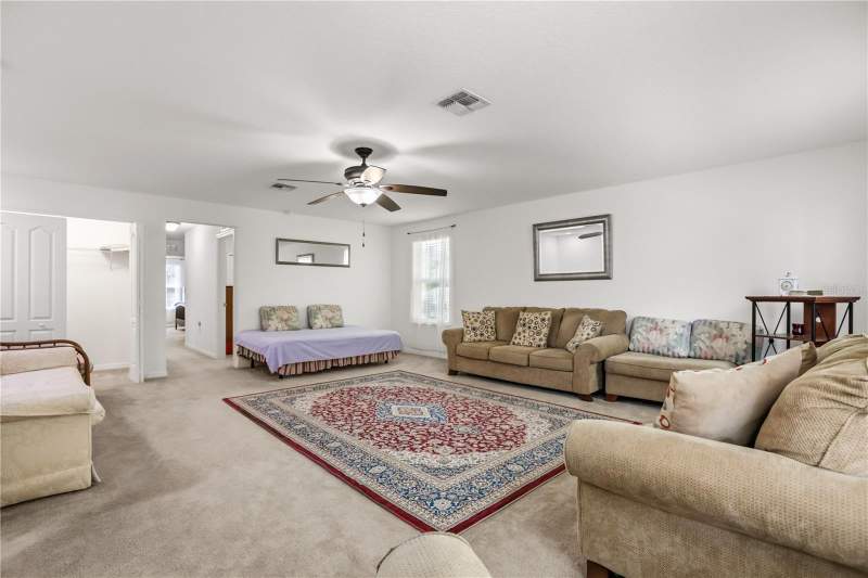 4 bedroom Single Family Residence at 3637 Black Dog Court, Oak Bend Replat Tavares, Tavares — photo 5