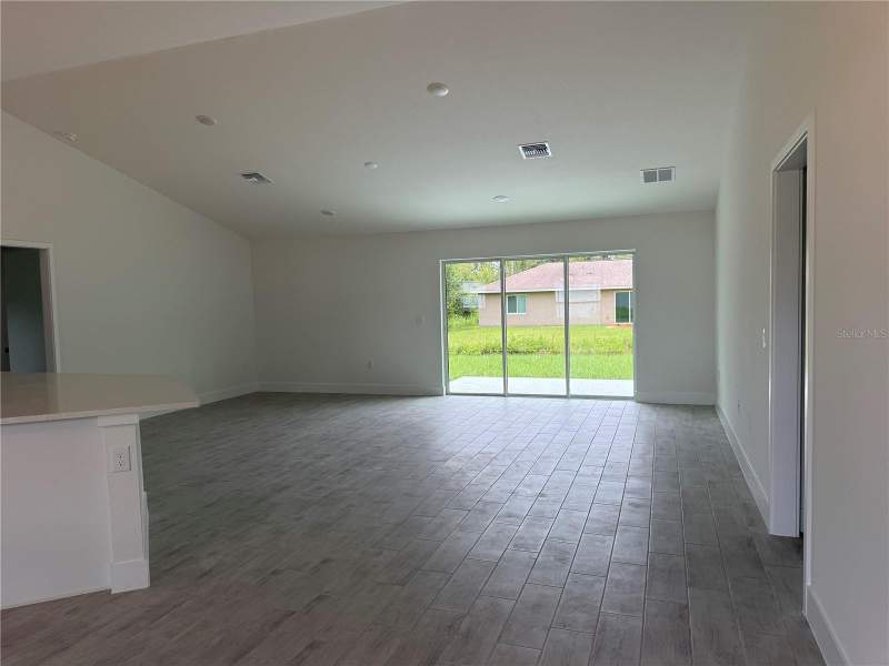 3 bedroom Single Family Residence at 5600 Casanova Avenue, Port Charlotte Sub 18, North Port — photo 2