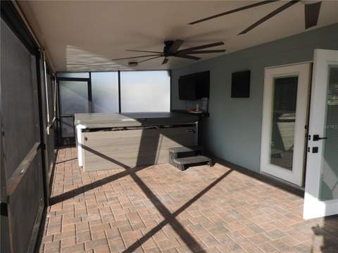 8822 Rocky Creek Drive, Tampa FL - photo 18 of 36