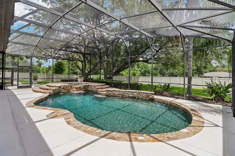 5 bedroom Single Family Residence at 34028 Matthews Cove, Silver Lake Meadows Sub, Leesburg — photo 2