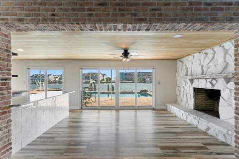 10038 S Yacht Club Drive, Treasure Island FL - photo 6 of 6