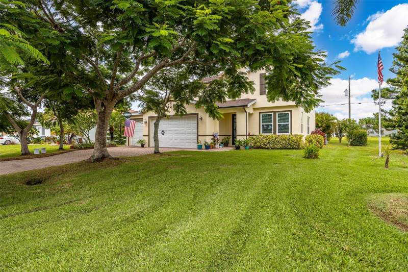 3 bedroom Single Family Residence at 16140 Badalona Drive, Punta Gorda Isles Sec 16, Punta Gorda — photo 2