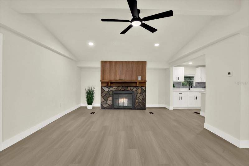 3 bedroom Manufactured Home at 5801 Myrtle Lane, Keystone Park Colony Sub, Tampa — photo 5