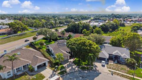 8835 Helmsly Lane, Hudson FL - photo 8 of 65