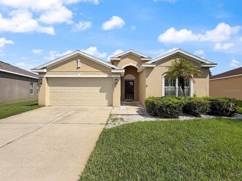 814 PARKER DEN DRIVE home for sale in Bahia Lakes