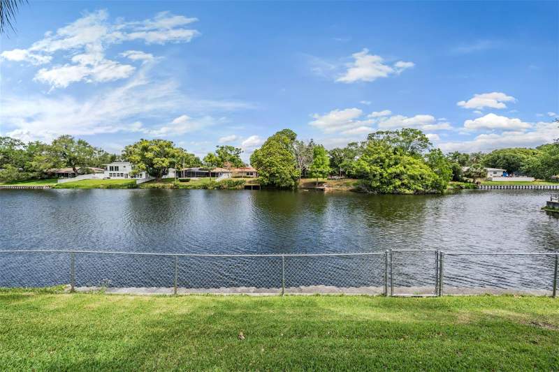 2 bedroom Single Family Residence at 2424 Fairbanks Drive, Morningside Estates, Clearwater — photo 4
