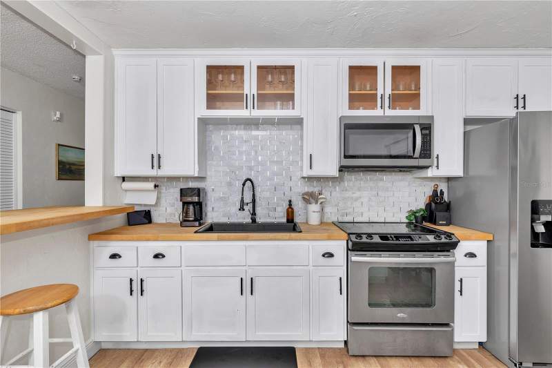 4 bedroom Single Family Residence at 1302 SE Sanchez Avenue, Woodrows, Ocala — photo 4