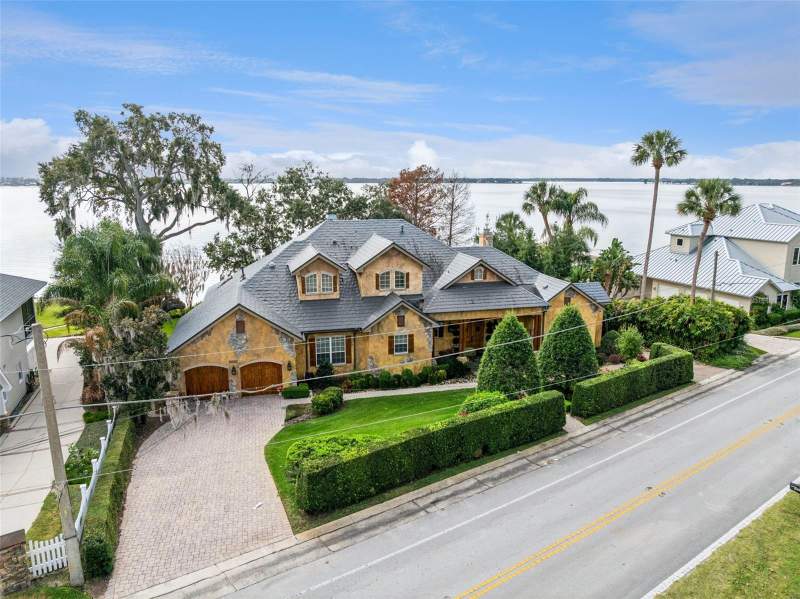 4 bedroom Single Family Residence at 1490 Lakeshore Drive, Mount Dora Chautauqua Park, Mount Dora — photo 2