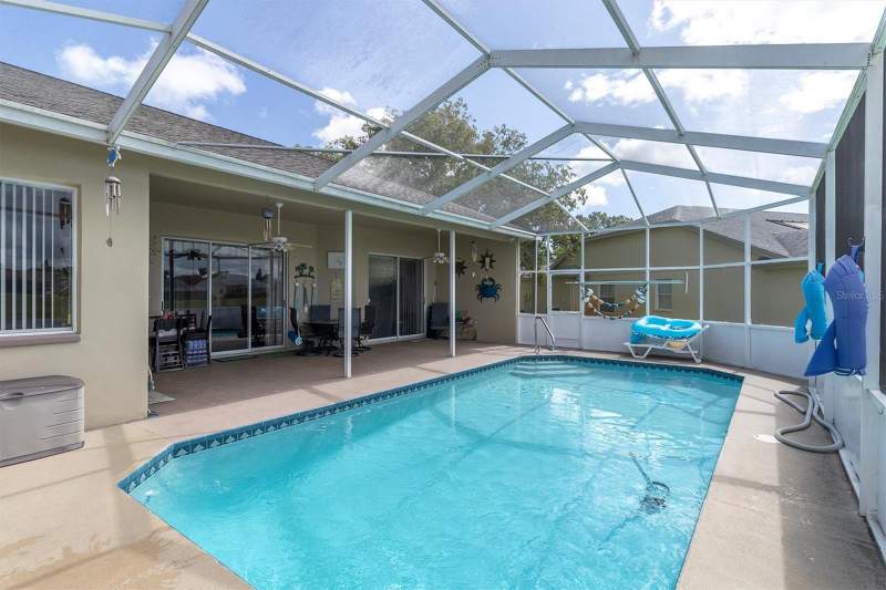4 bedroom Single Family Residence at 8303 Coral Creek Loop, The Estates, Hudson — photo 3