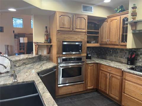 5361 Circle Drive, Weeki Wachee FL - photo 12 of 55