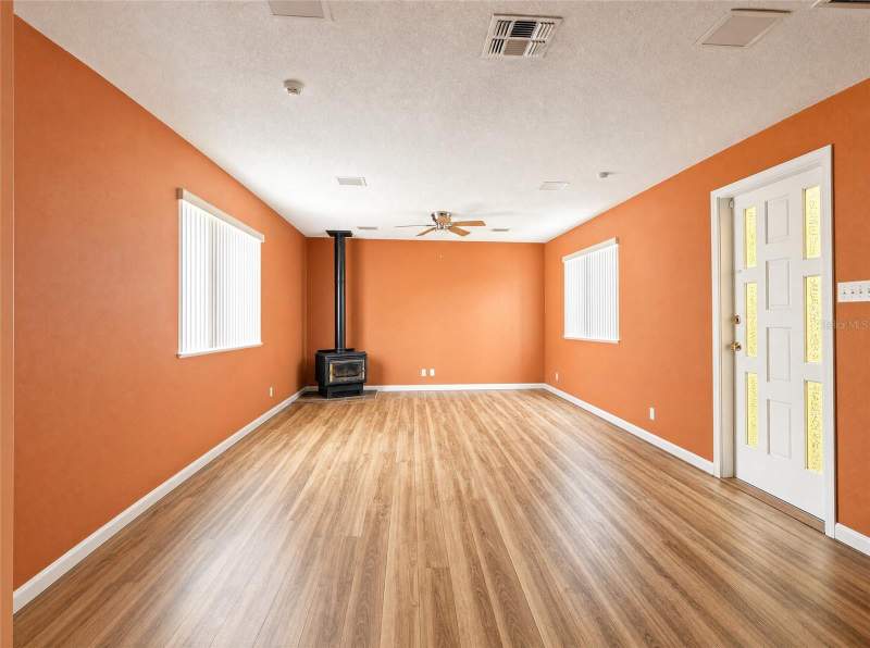 3 bedroom Single Family Residence at 611 RIDGEFIELD AVENUE, BRENTWOOD HEIGHTS, OCOEE — photo 2