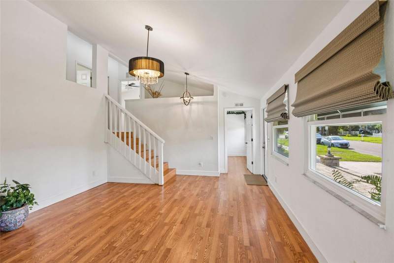 3 bedroom Single Family Residence at 5731 28th Avenue, Gulfport / Boca Ceiga Park, Gulfport — photo 5