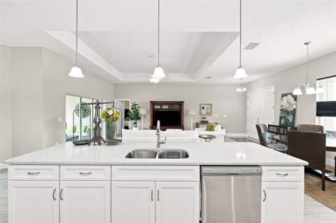 15450 Cliff Swallow Road, Weeki Wachee FL - photo 13 of 50