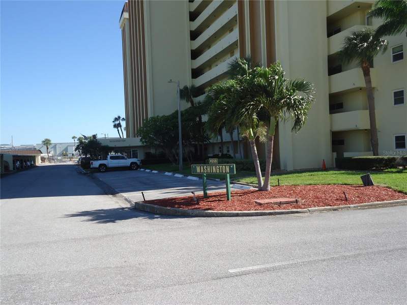 4550 COVE CIRCLE #605 home for sale in Washington Towers The Condo