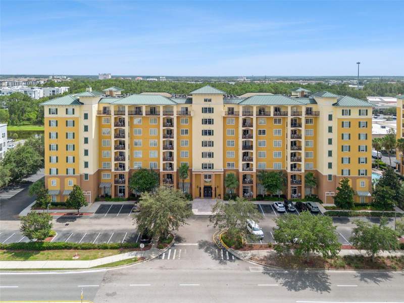 2 bedroom Condo - Hotel at 8100 Poinciana Boulevard #2703, Lake Buena Vista Resort, Orlando — photo 2