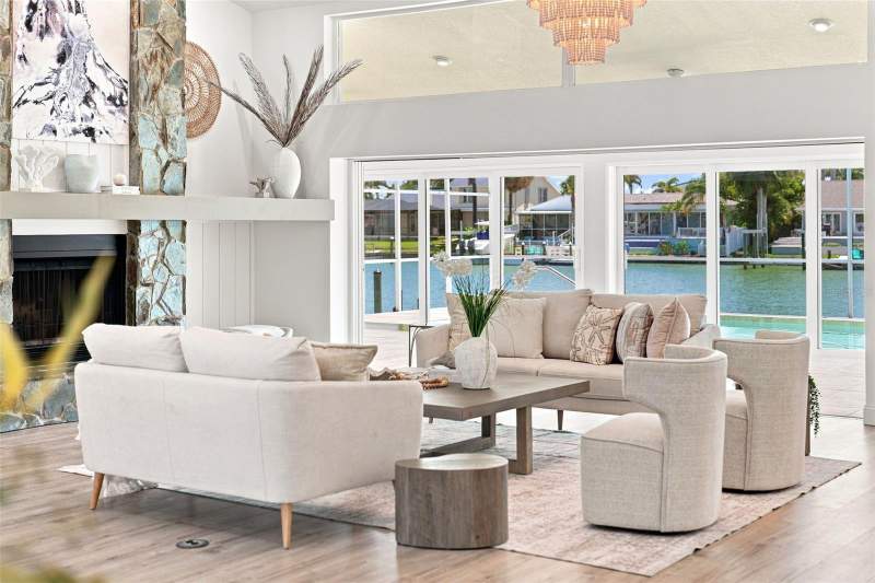 4 bedroom Single Family Residence at 5921 Seabird Drive, Skimmer Point Ph II, Gulfport — photo 4