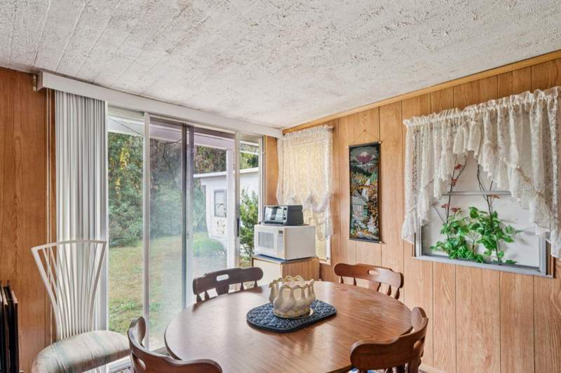 4 bedroom Mobile Home at 9310 Kiowa Dr, Griffin Park, New Port Richey — photo 5