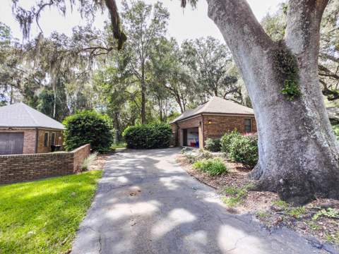 8613 SW 55th Place, Gainesville FL - photo 10 of 60