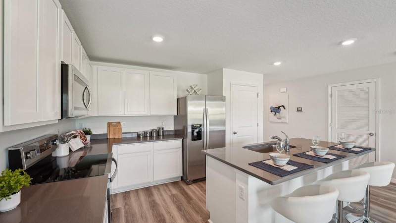 4 bedroom Single Family Residence at 5720 SW 130th Lane, McGinley Landing, Ocala — photo 5