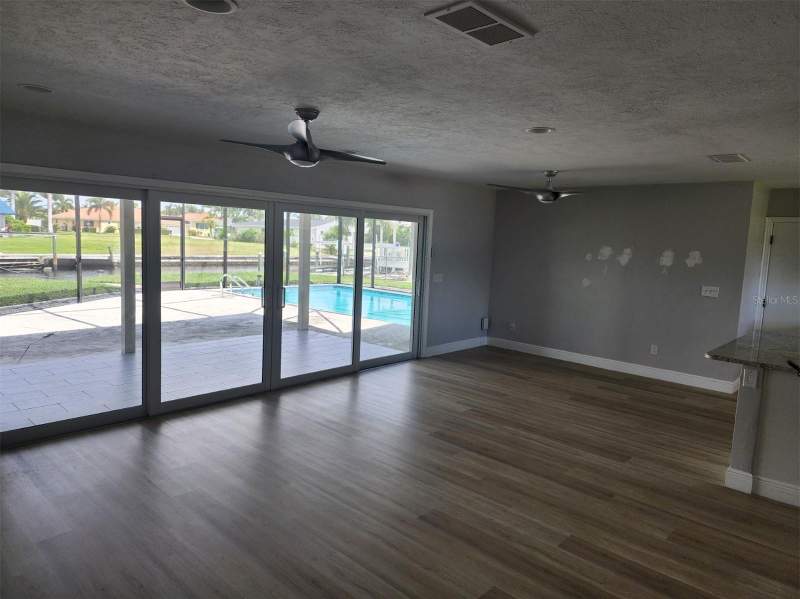 3 bedroom Single Family Residence at 5325 Cocoa Court, Cape Coral, Cape Coral — photo 2