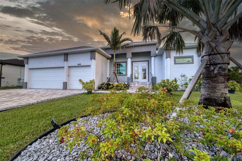 3 bedroom Single Family Residence at 14199 Peekskill Avenue, Port Charlotte Sec 87, Port Charlotte — photo 2