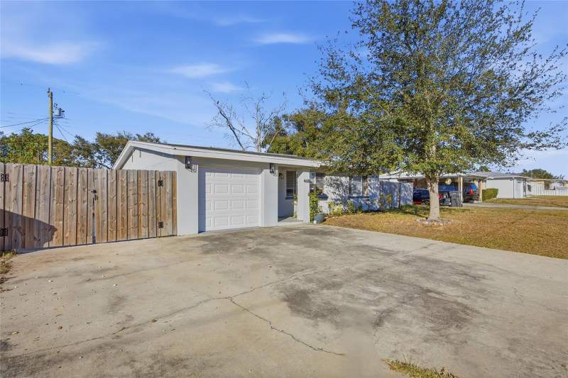 3 bedroom Single Family Residence at 4681 55th Avenue, Holdcroft Heights, St Petersburg — photo 4