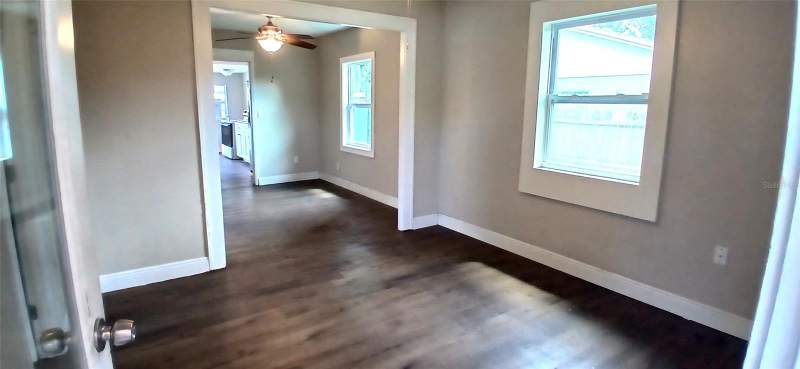 3 bedroom Single Family Residence at 2055 28th Avenue, Pine City Sub Rep, St Petersburg — photo 5