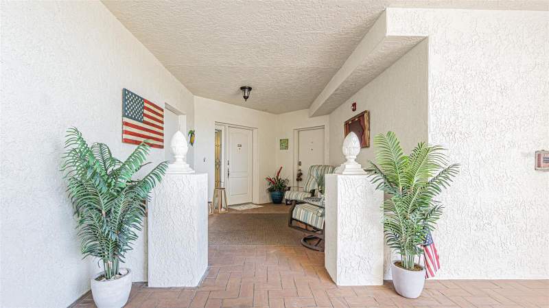 3 bedroom Condominium at 200 121st Avenue #304, Marquesa Condo, Treasure Island — photo 3