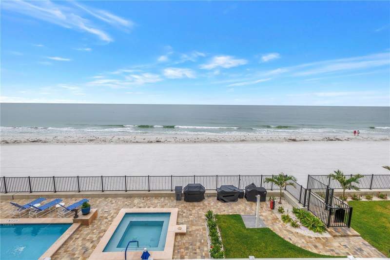 3 bedroom Condominium at 16750 Gulf Boulevard #313, Tides Beach Club Condo, North Redington Beach — photo 2