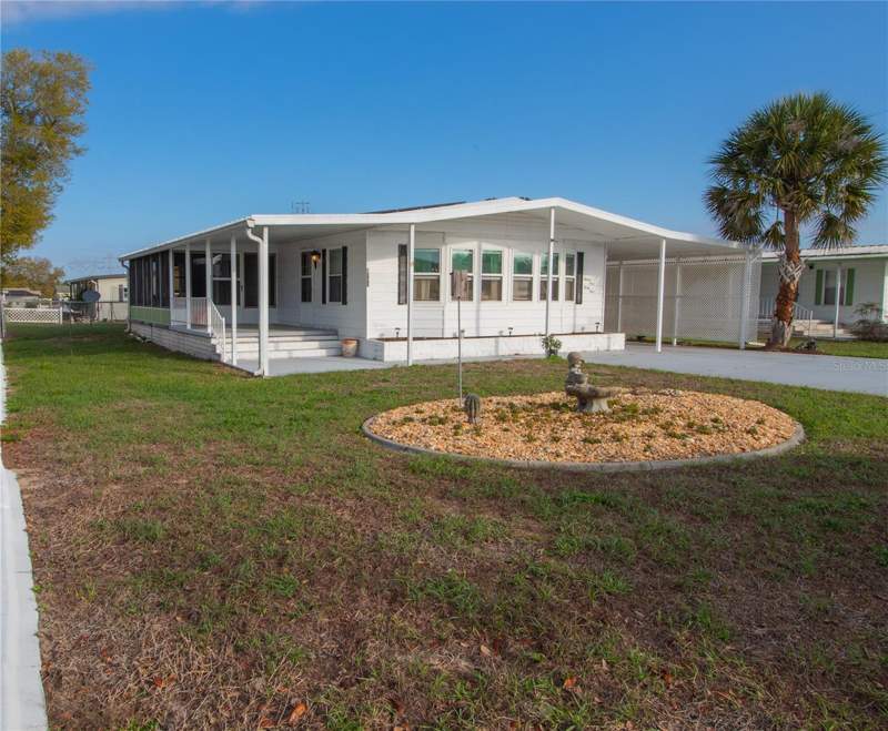 2 bedroom Manufactured Home at 9141 Salisbury Drive, Brookridge Comm, Brooksville — photo 2