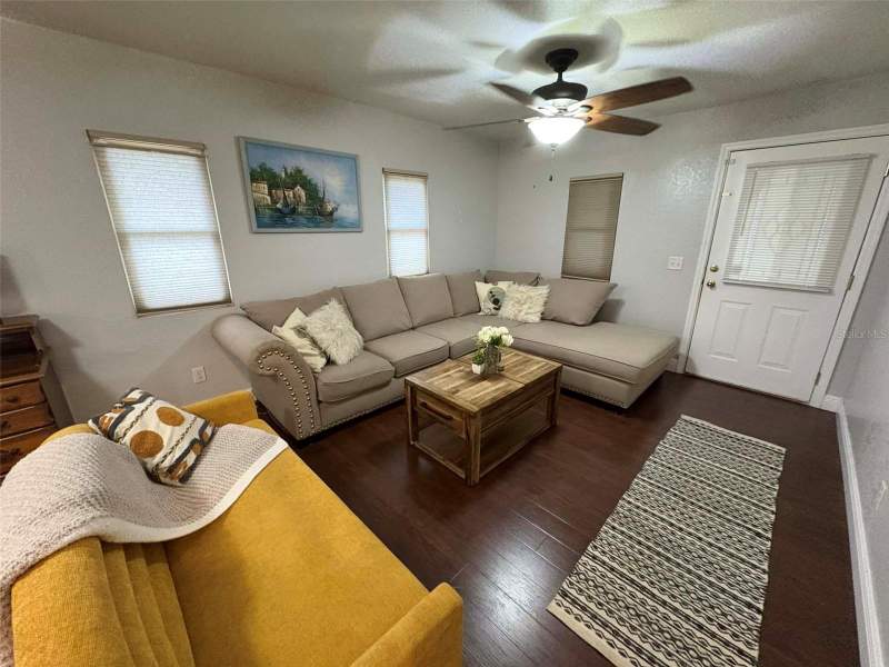 2 bedroom Single Family Residence at 1040 S Ohio Ave, Dixieland Rev, Lakeland — photo 3