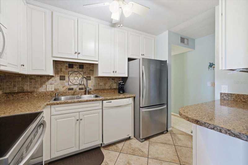 2 bedroom Condominium at 644 White Pine Tree Road #43, Bird Bay Village/Laurel Villas, Venice — photo 5
