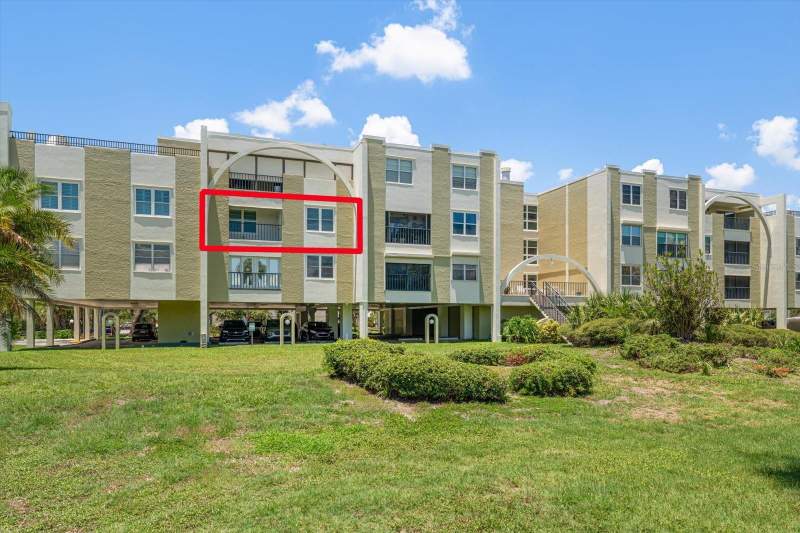 1 bedroom Condominium at 4681 1st Street #308, Racquet Club Northeast Condo The, St Petersburg — photo 2