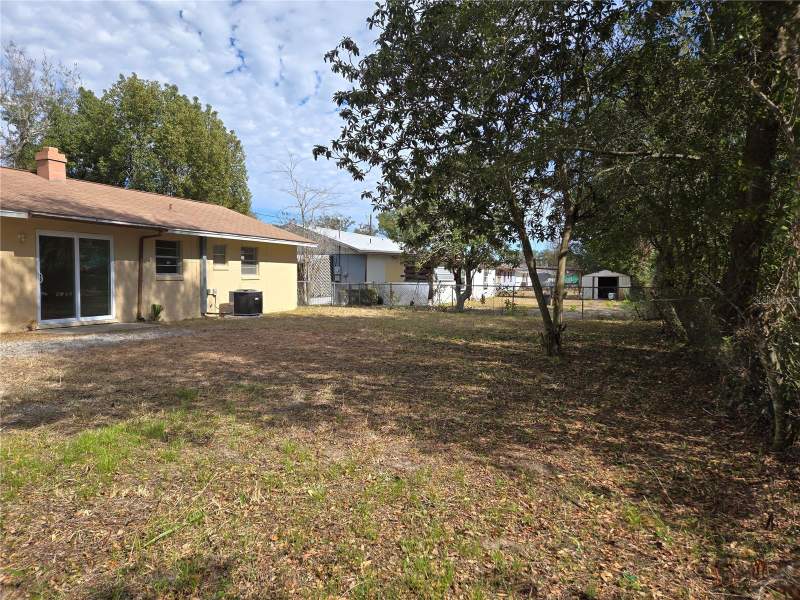 4 bedroom Single Family Residence at 2204 SW 6th Street, Poinciana Heights, Ocala — photo 4