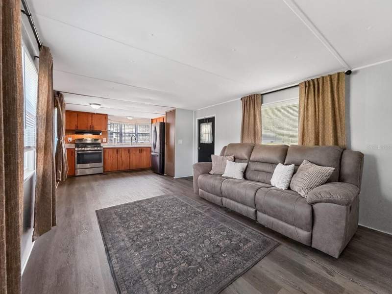 2 bedroom Mobile Home at 4891 SE 146th Place, Breezewood Estate, Summerfield — photo 4